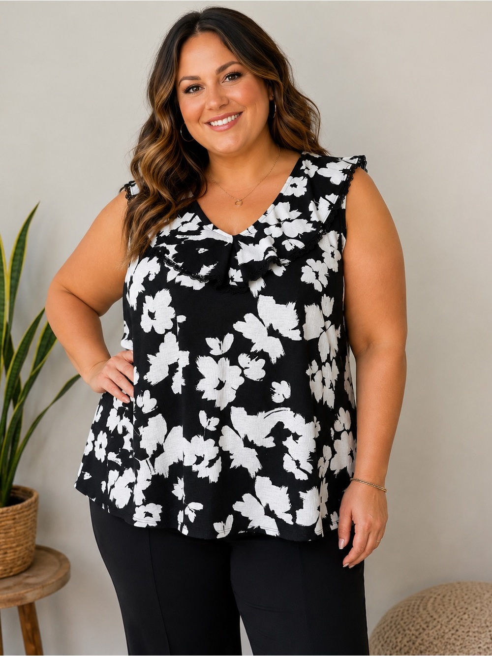Fred David 2X Black White Floral Ruffle Collar Sleeveless Blouse Plus Size